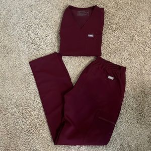 Figs Burgundy Scrub Set